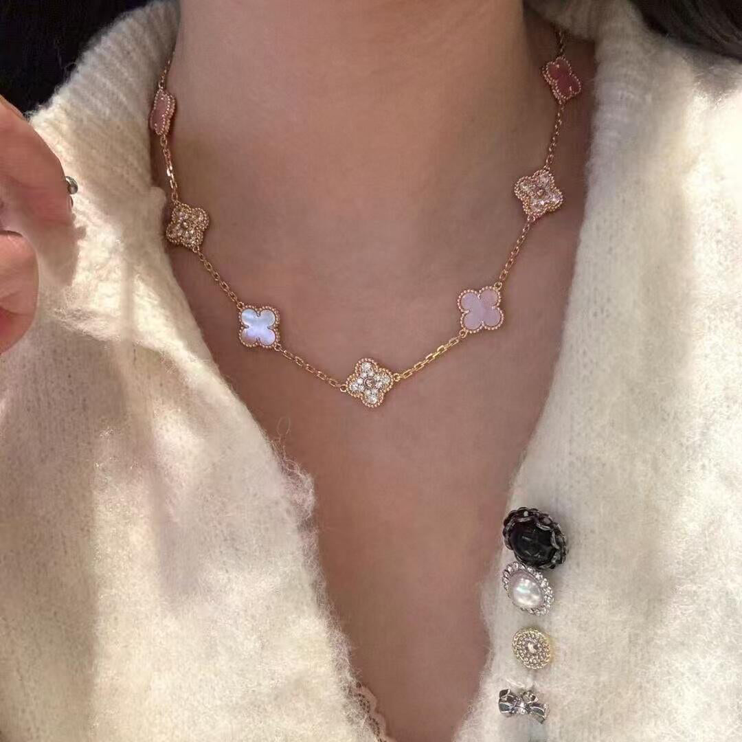 ˇGilded EraˇCLOVER 10 MOTIFS DIAMOND PINK MOP NECKLACE
