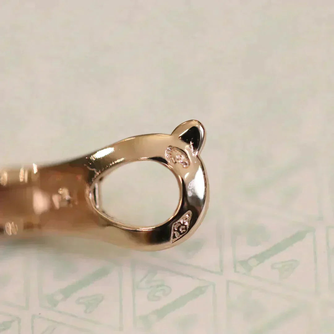 ˇGilded EraˇCLOVER MEDIUM 1 MOTIFS FUll DIAMOND EARRINGS