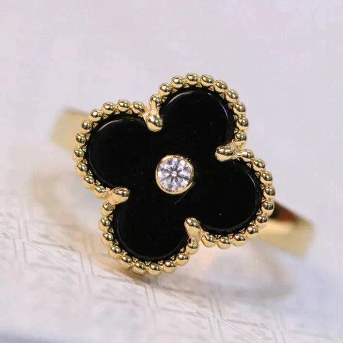 ˇGilded EraˇCLOVER ONYX RING GOLD DIAMOND