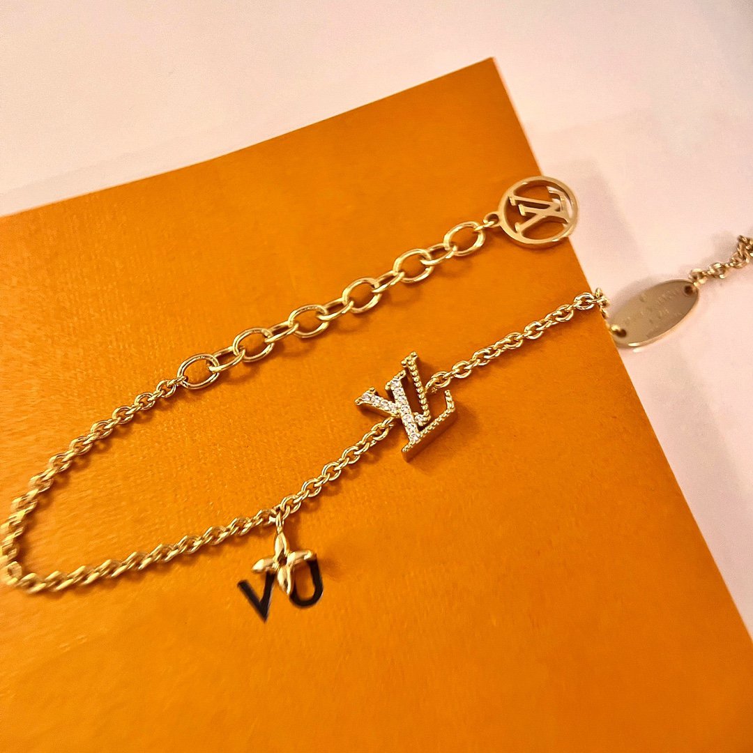 ˇGilded EraˇLOGO STAR MOTIF GOLD BRACELET