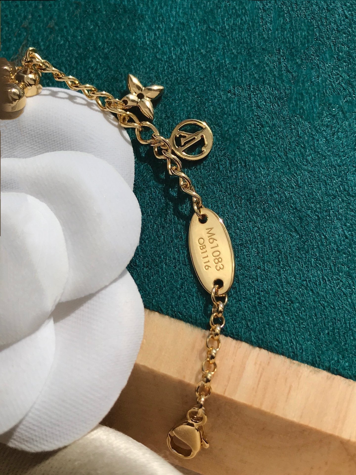 ˇGilded EraˇBLOOMING PINK GOLD MOP BRACELET