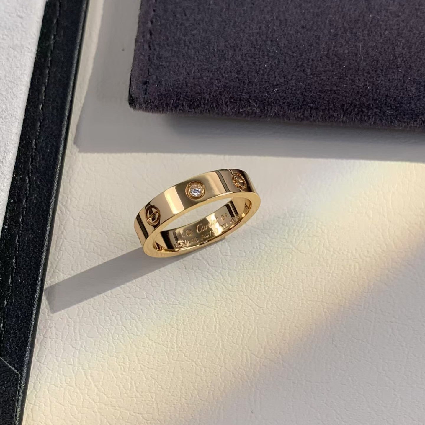 ˇGilded EraˇLOVE RING 4MM 1 DIAMOND PINK GOLD