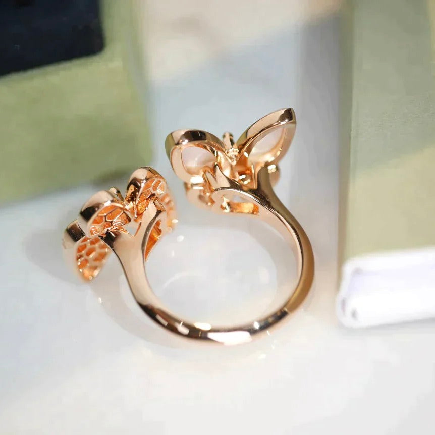 ˇGilded EraˇTWIN BUTTERFLY DIAMOND MOP RING