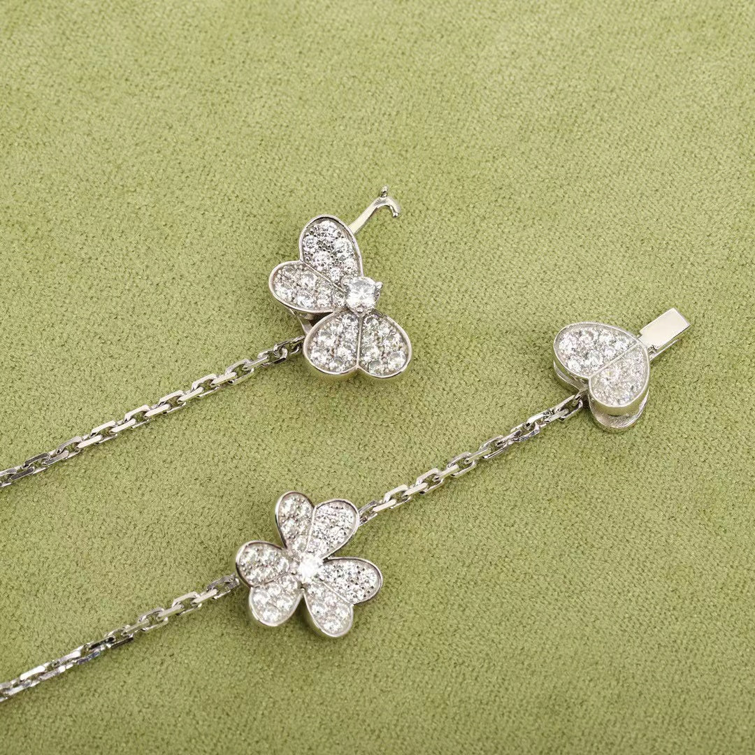 ˇGilded EraˇFRIVOLE SILVER 9 FLOWERS NECKLACE