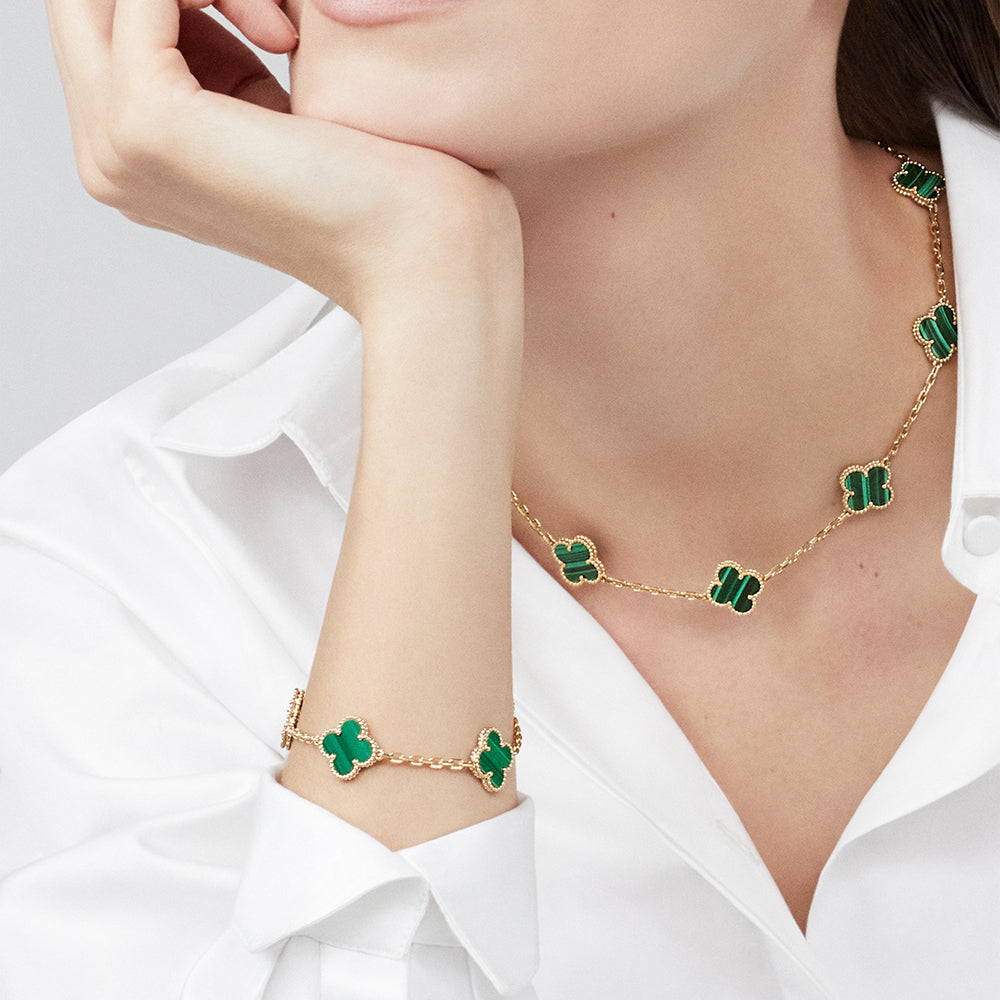 ˇGilded EraˇCLOVER 10 MOTIFS MALACHITE NECKLACE