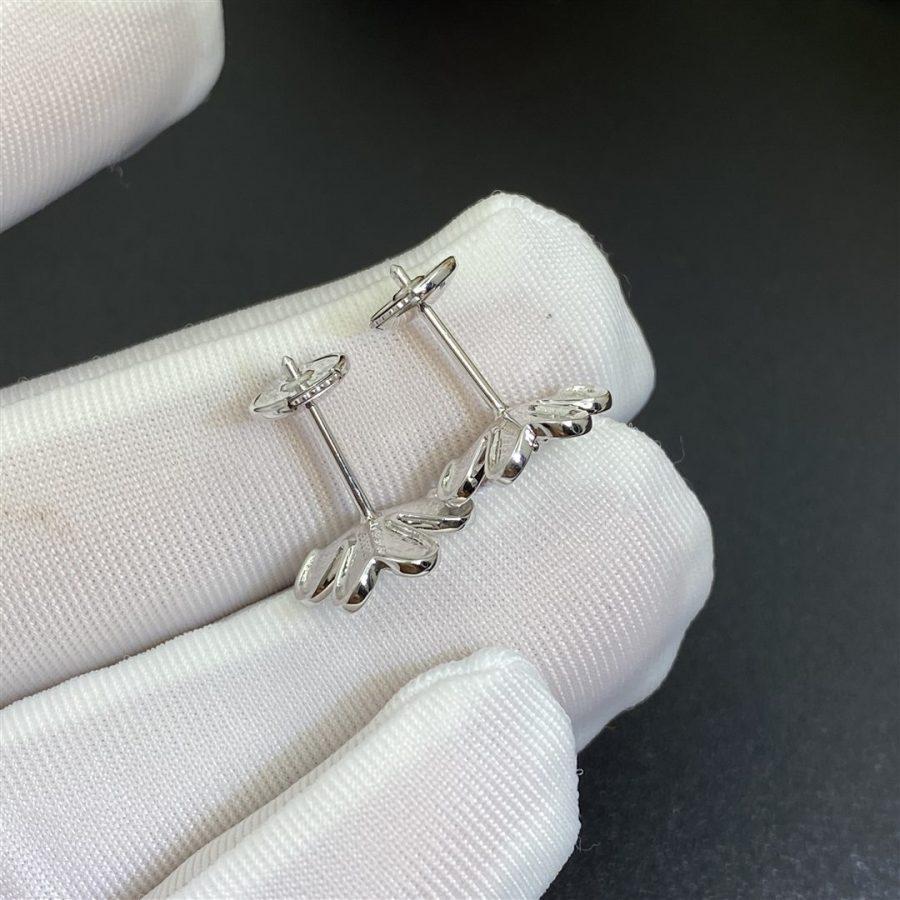 ˇGilded EraˇFRIVOLE MINI SILVER FLOWER EARRINGS