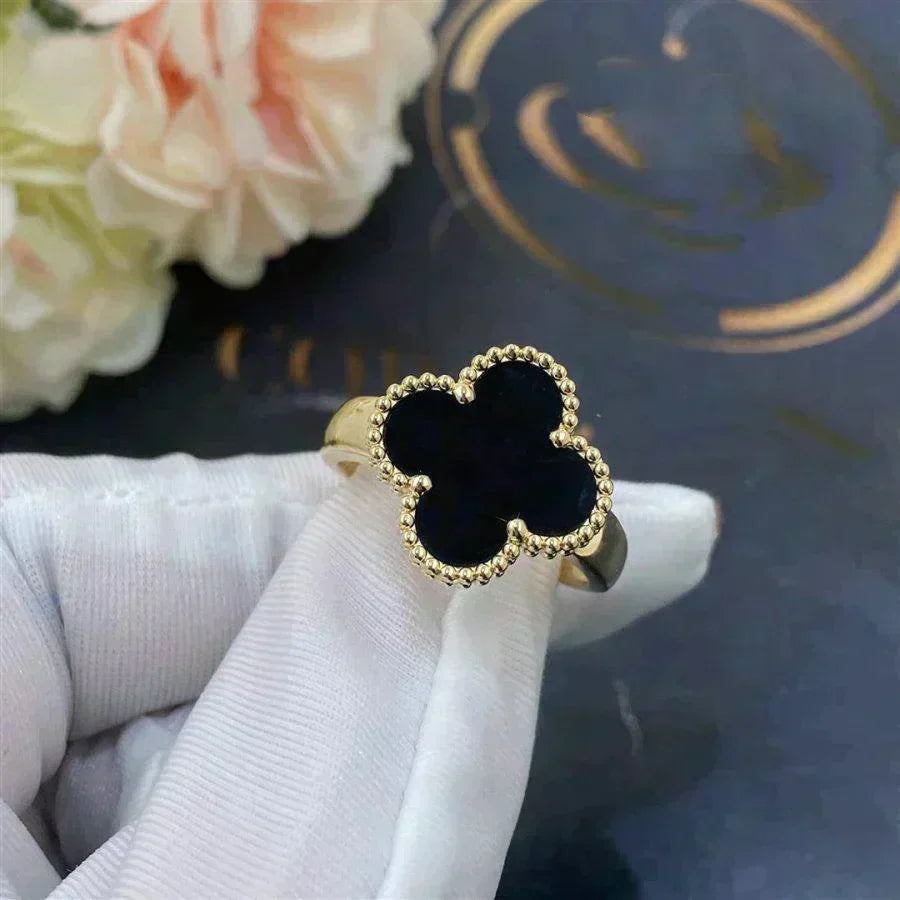 ˇGilded EraˇCLOVER ONYX RING