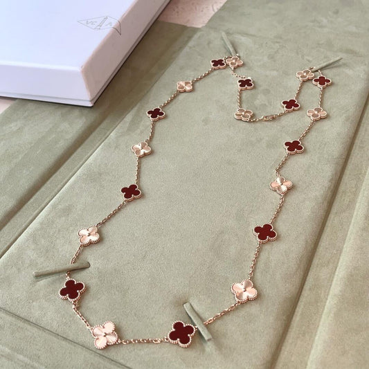 ˇGilded EraˇCLOVER 20 MOTIFS LASER CARNELIAN NECKLACE