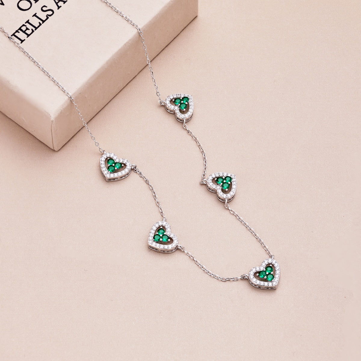 [STREET]Sparkling Five Heart Necklace