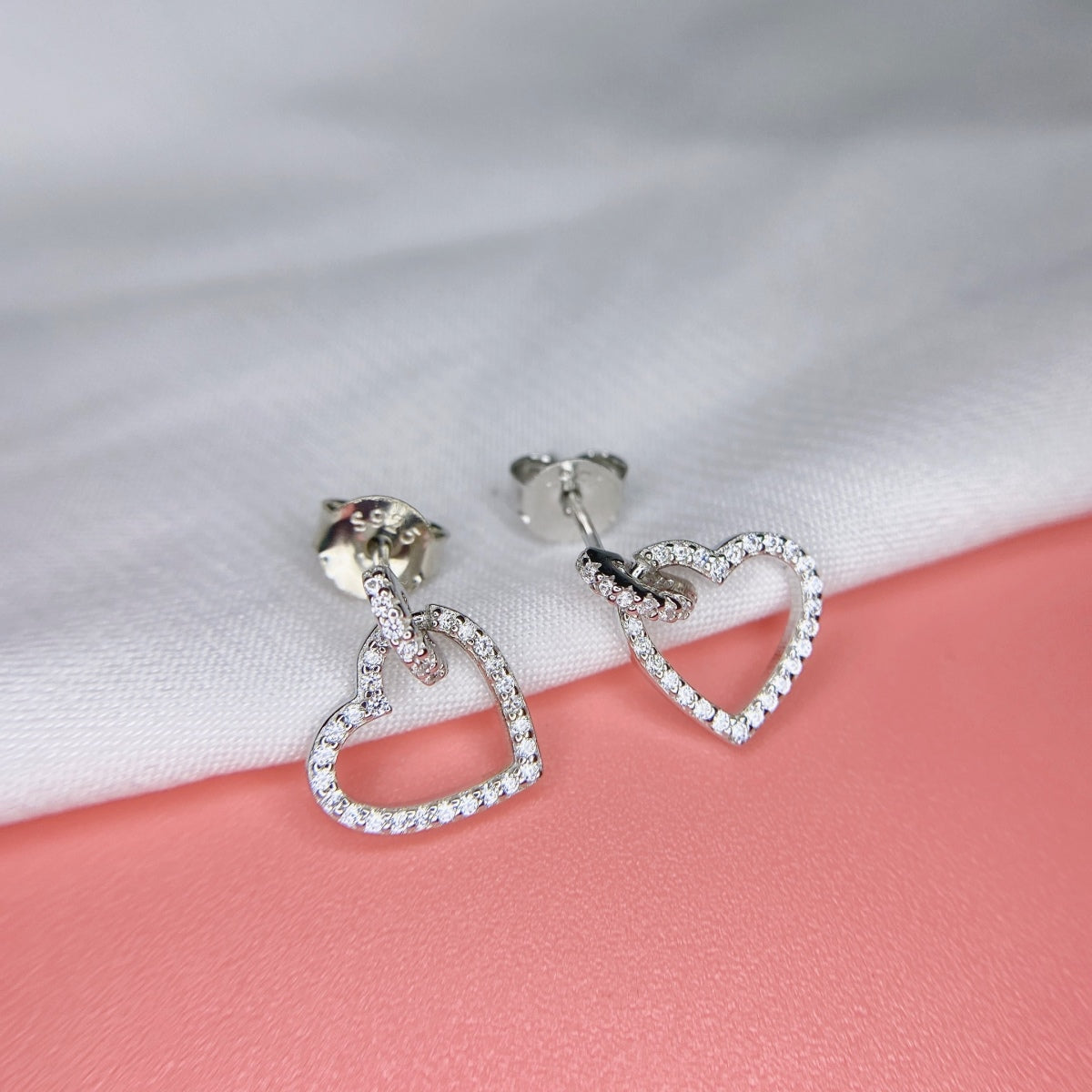 [STREET]Dainty Heart Shape Earrings