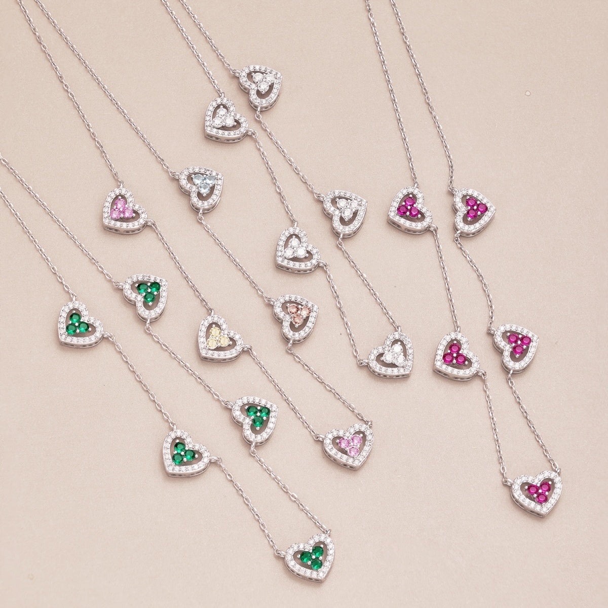 [STREET]Sparkling Five Heart Necklace