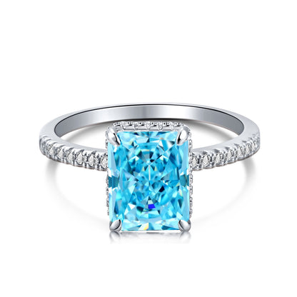 [STREET]Luxurious Engagement Ring