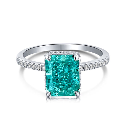 [STREET]Luxurious Engagement Ring
