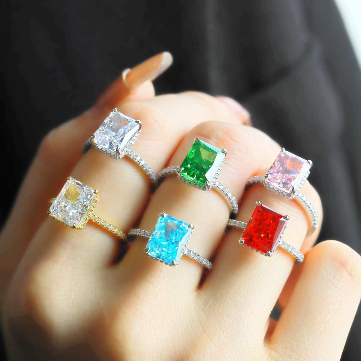 [STREET]Luxurious Engagement Ring