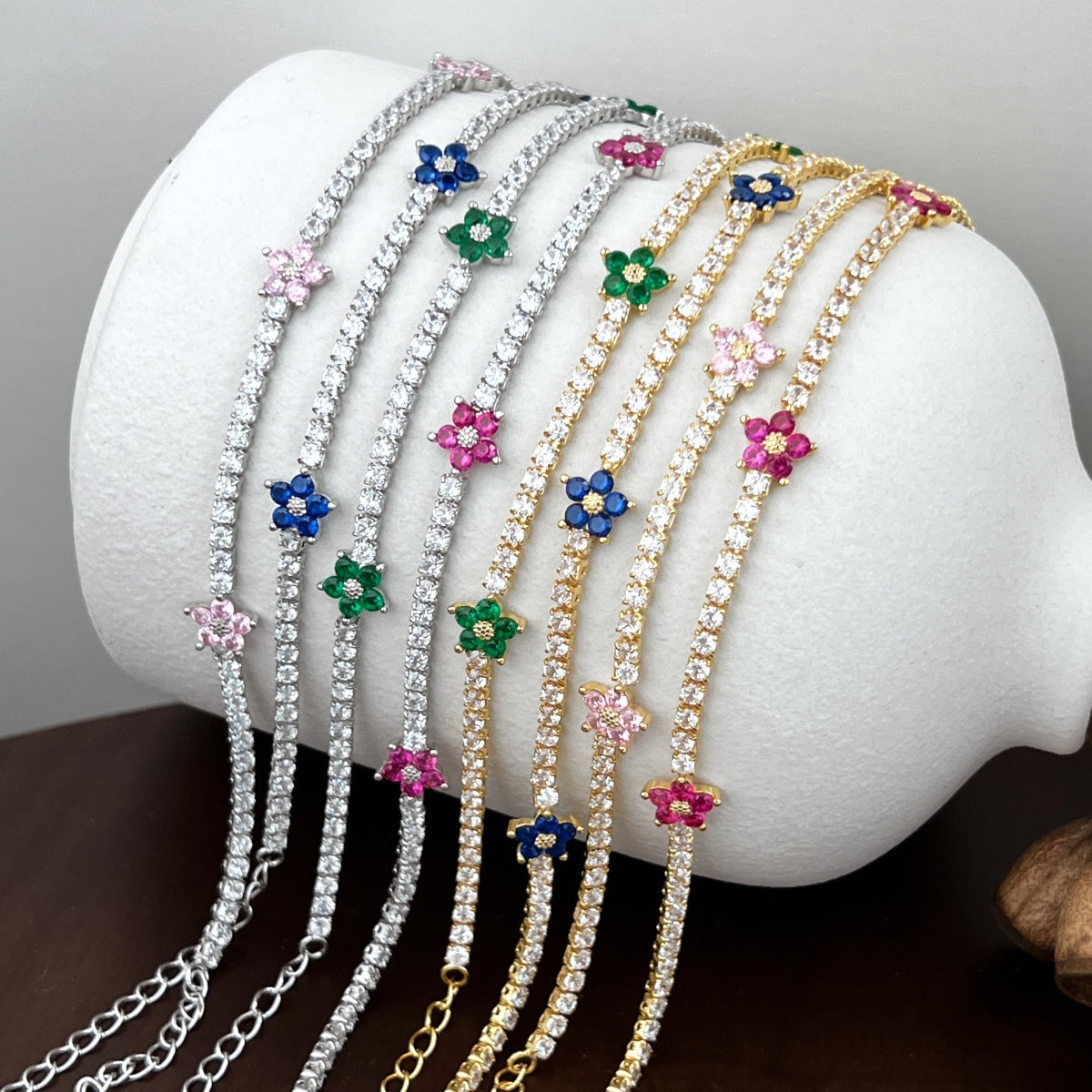 [STREET]Sparkling Flower Shape Tennis Bracelet