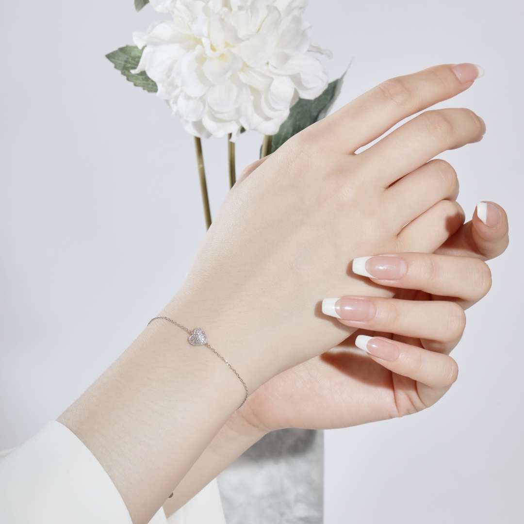 [STREET]Heart-Shaped Gentle and Versatile Bracelet