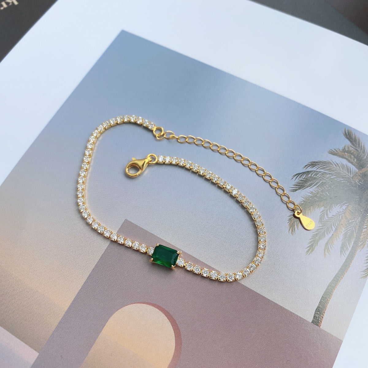 [STREET]Unique Emerald Cut Banquet Bracelet