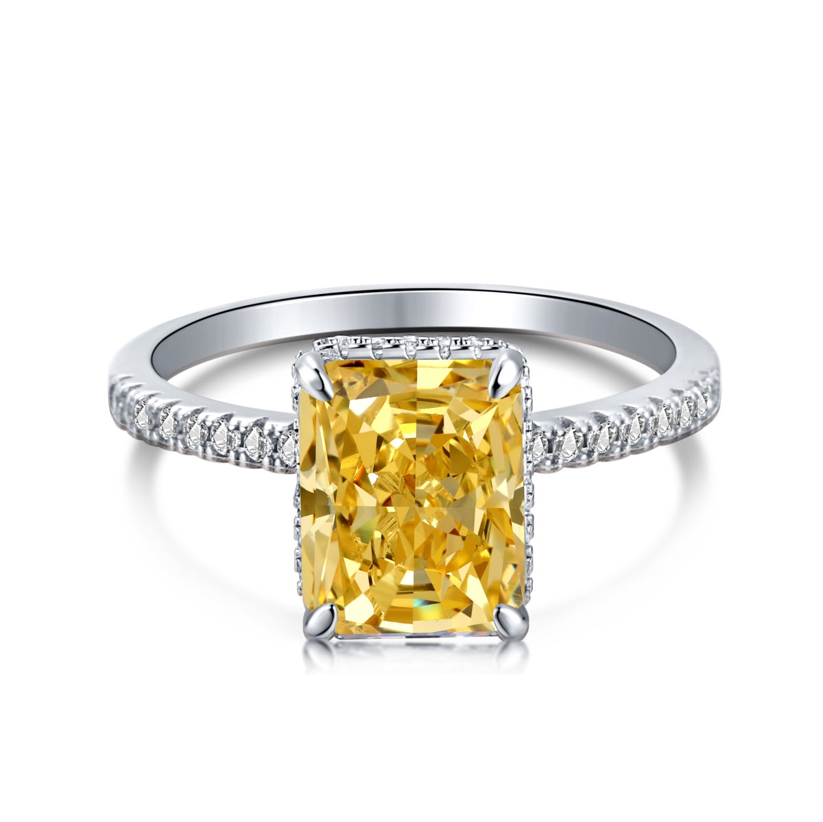 [STREET]Luxurious Engagement Ring