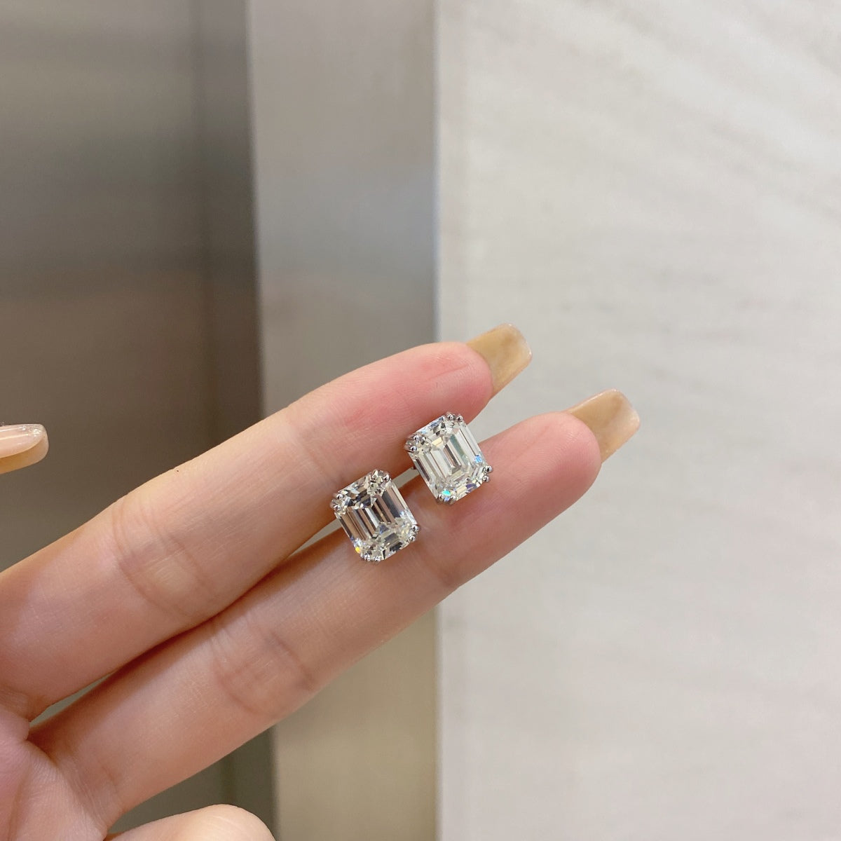 [STREET]Dazzling Square Shape Earrings