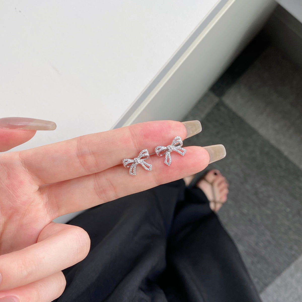 [STREET]Dainty Bow Shape Earrings