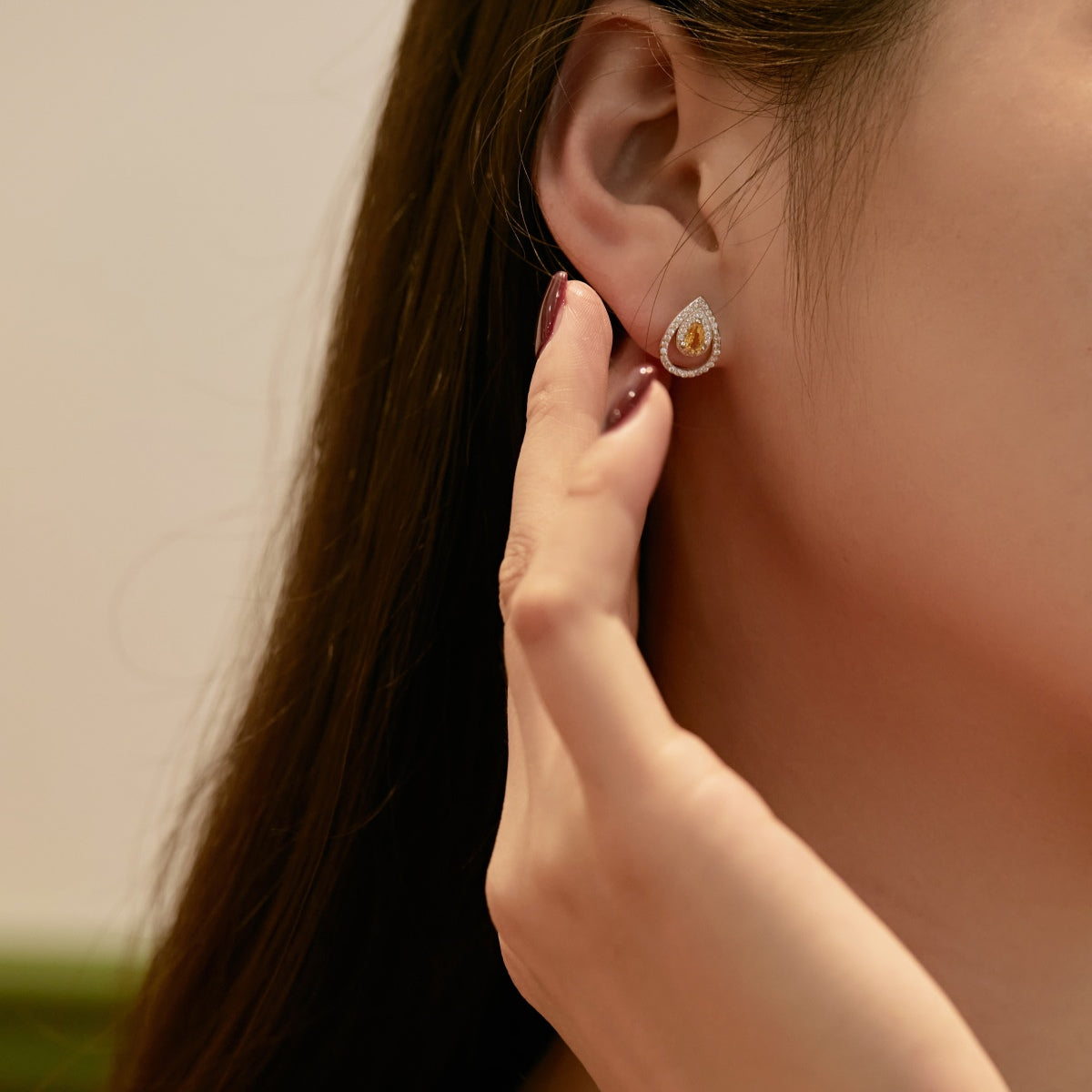 [STREET]Sparkling Delicate Water Drop Shape Daily Earrings