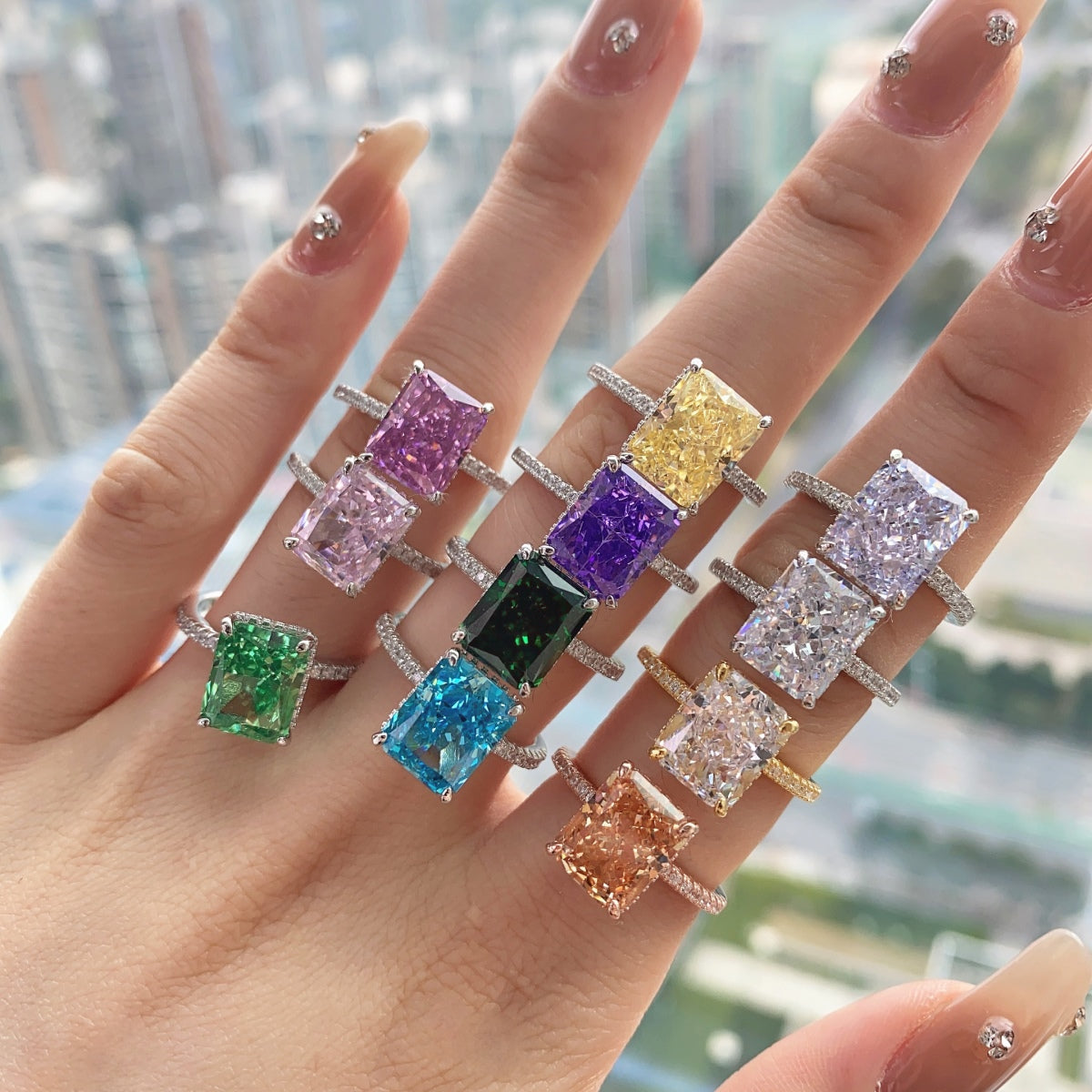 [STREET]Luxurious Engagement Ring