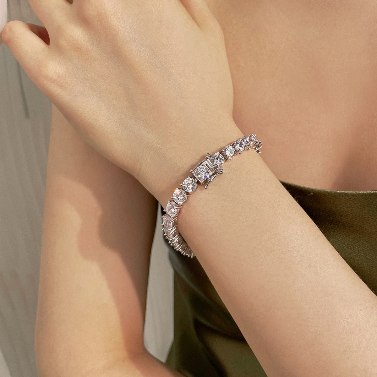 [STREET]Dazzling Round Cut Wedding Bracelet