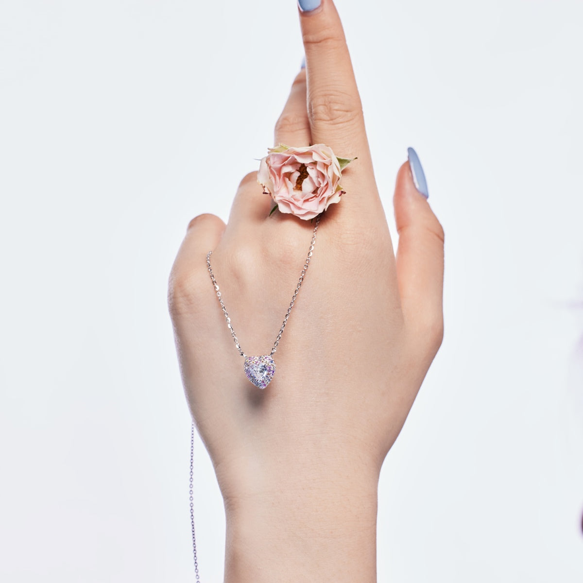 [STREET]Exquisite Heart Shape Necklace