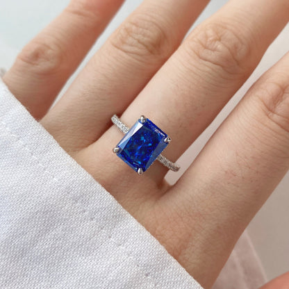 [STREET]Luxurious Engagement Ring