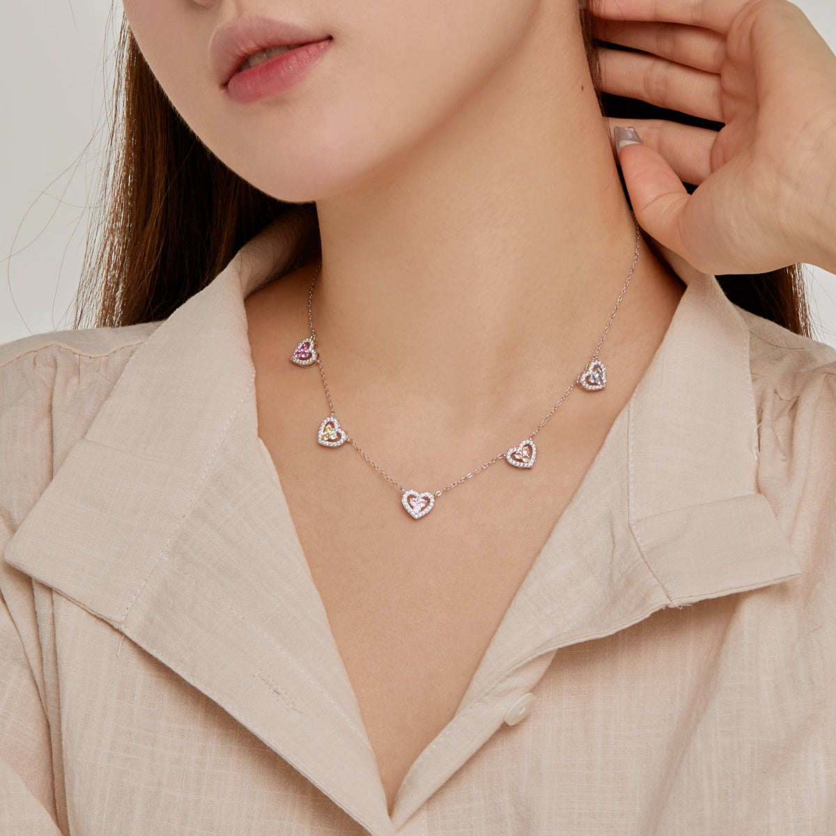 [STREET]Sparkling Five Heart Necklace