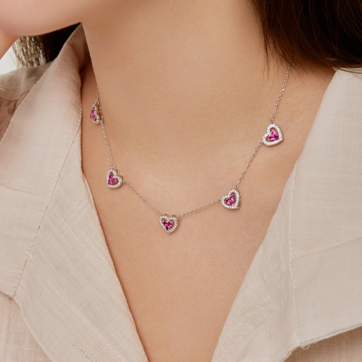 [STREET]Sparkling Five Heart Necklace