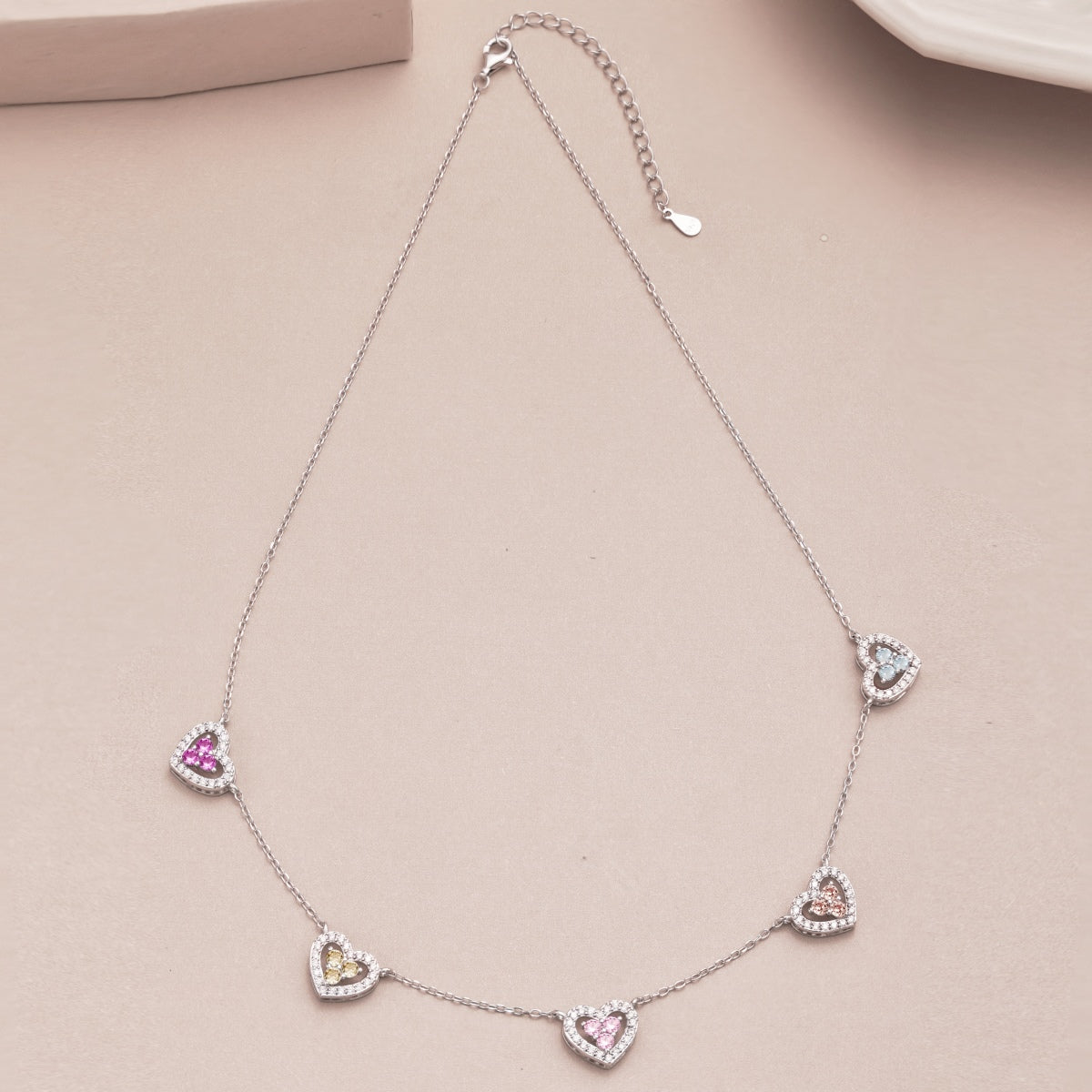 [STREET]Sparkling Five Heart Necklace