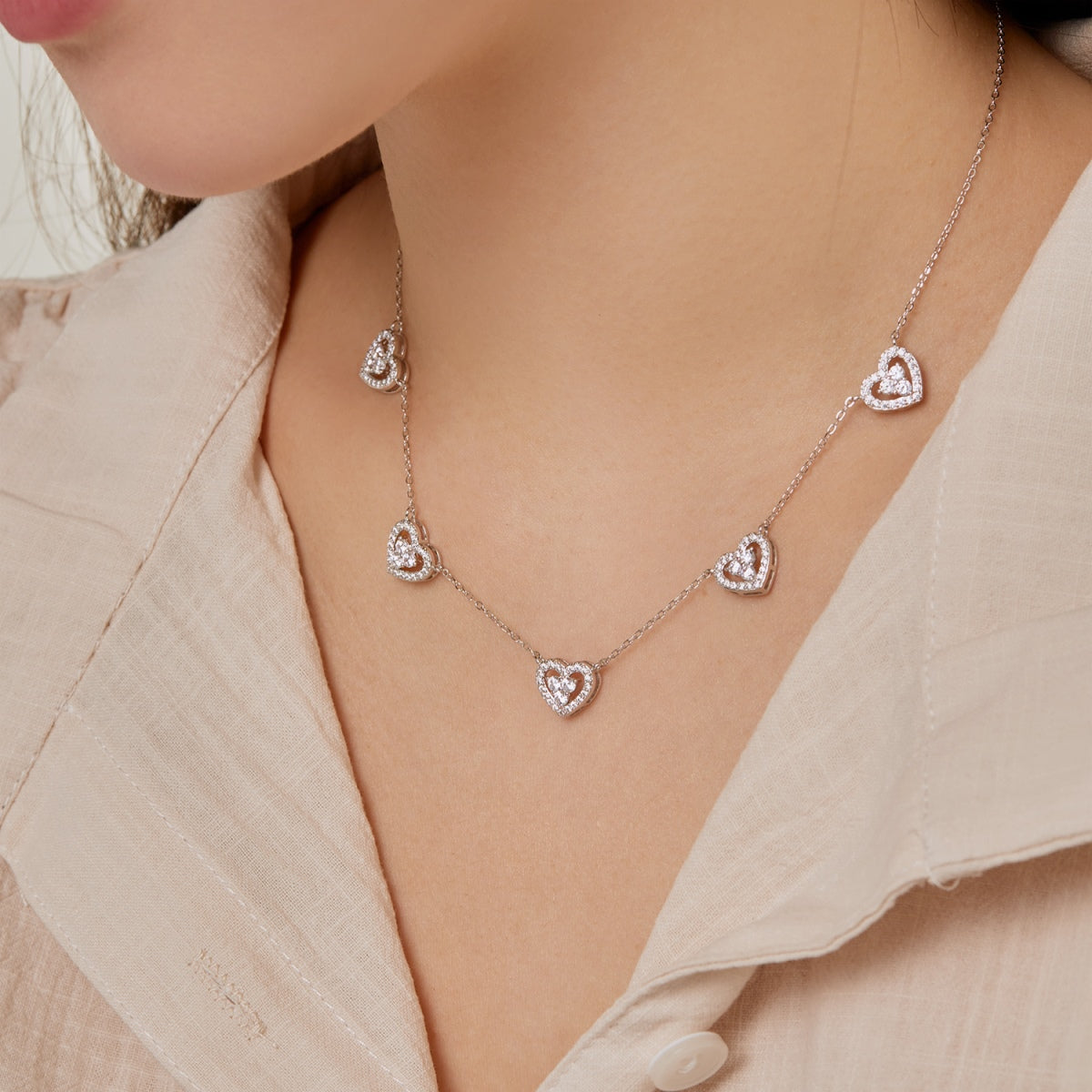 [STREET]Sparkling Five Heart Necklace