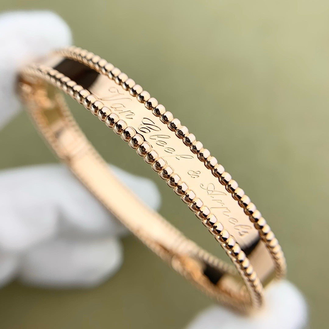 ˇGilded EraˇCLOVER BRACELET ENGRAVING SERIES