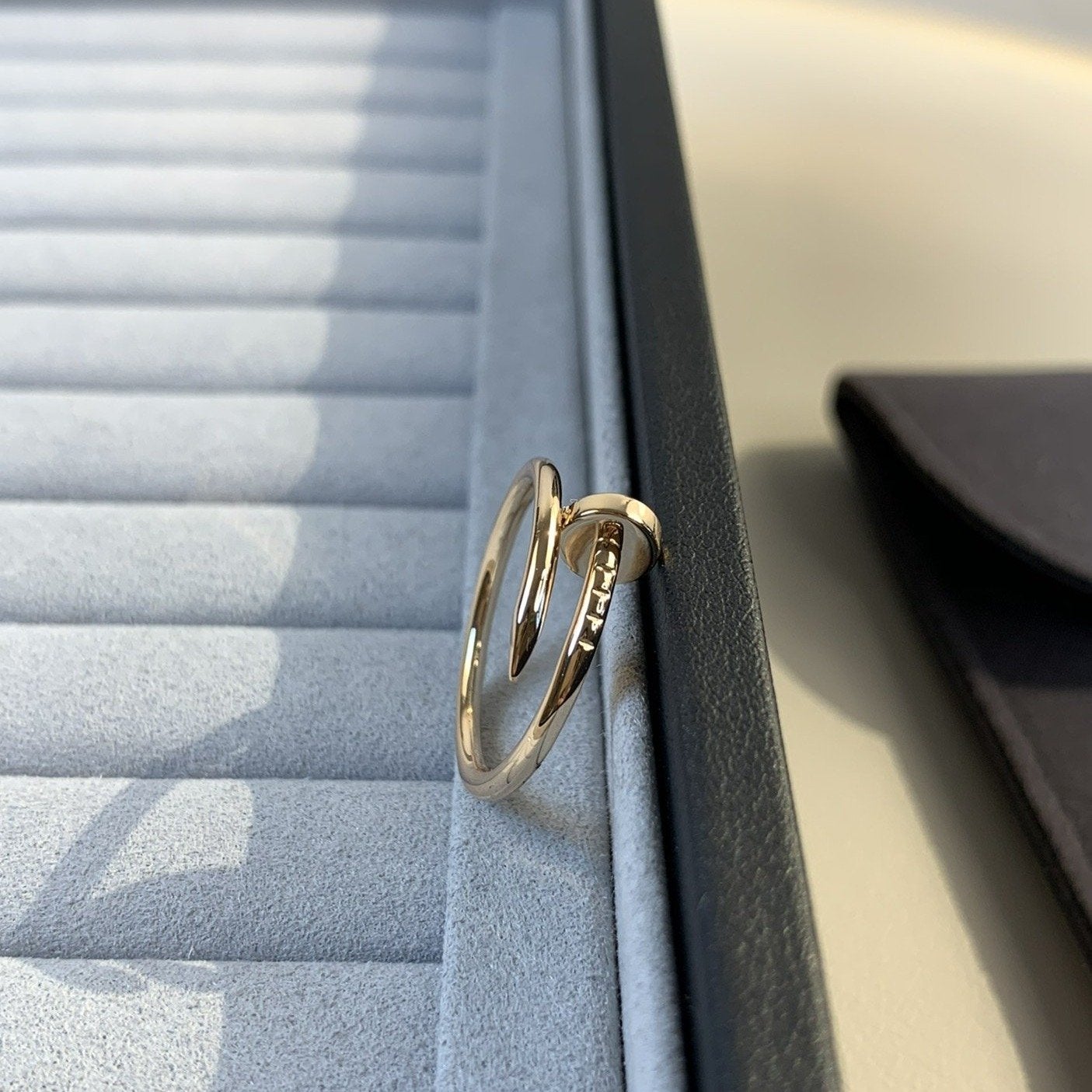 ˇGilded EraˇJUSTE RING 1.8MM NO DIAMOND
