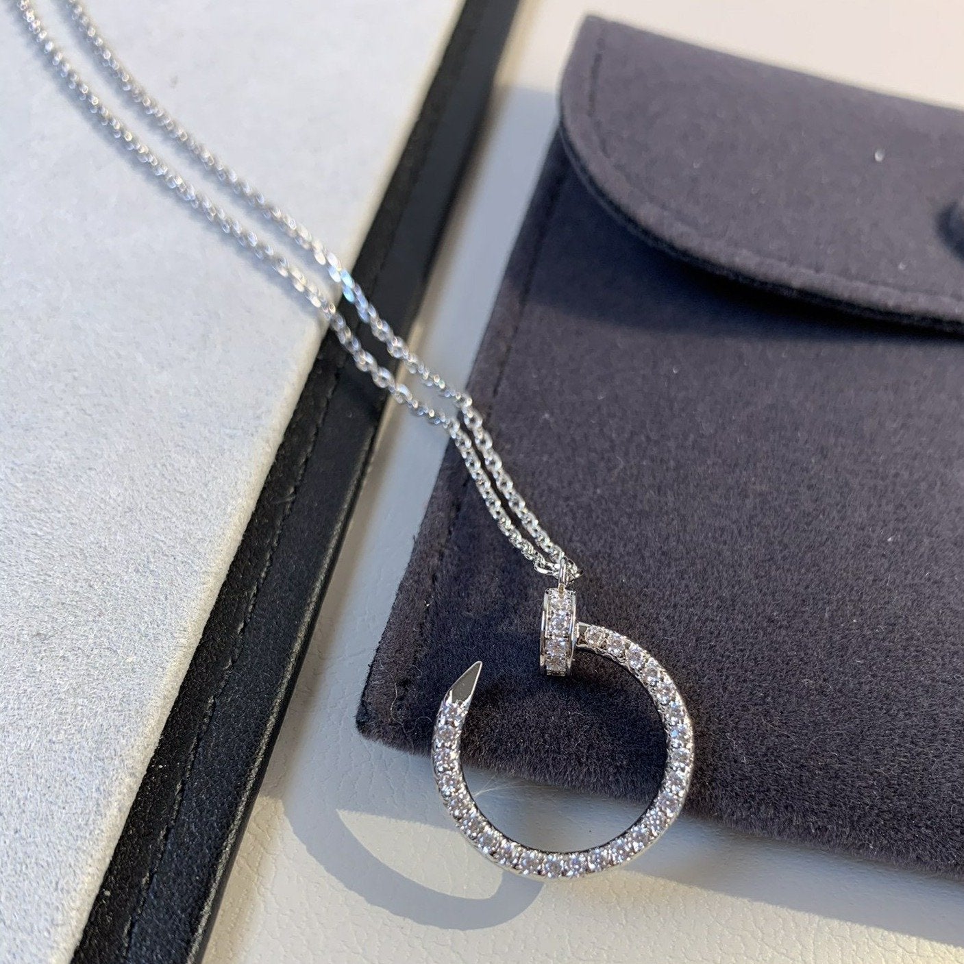 ˇGilded EraˇJUSTE NECKLACE SILVER DIAMONDS