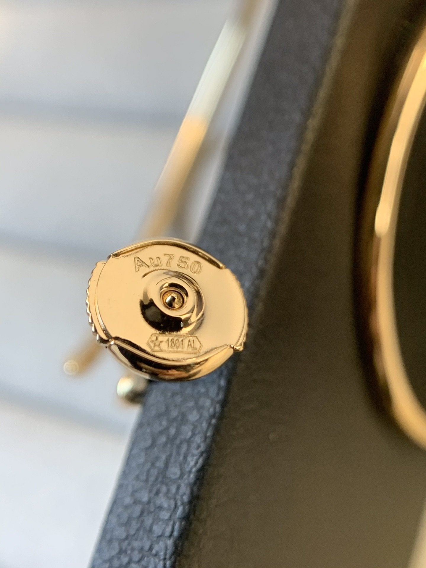 ˇGilded EraˇJUSTE EARRINGS GOLD DIAMONDS 1.8MM