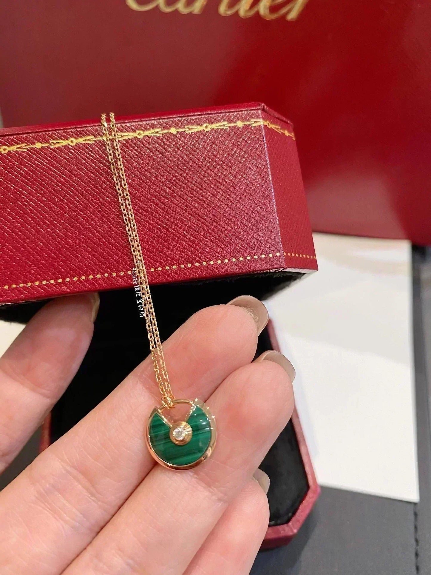 ˇGilded EraˇAMULETTE ROSE GOLD MALACHITE NECKLACE