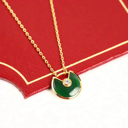 ˇGilded EraˇAMULETTE GOLD MALACHITE NECKLACE