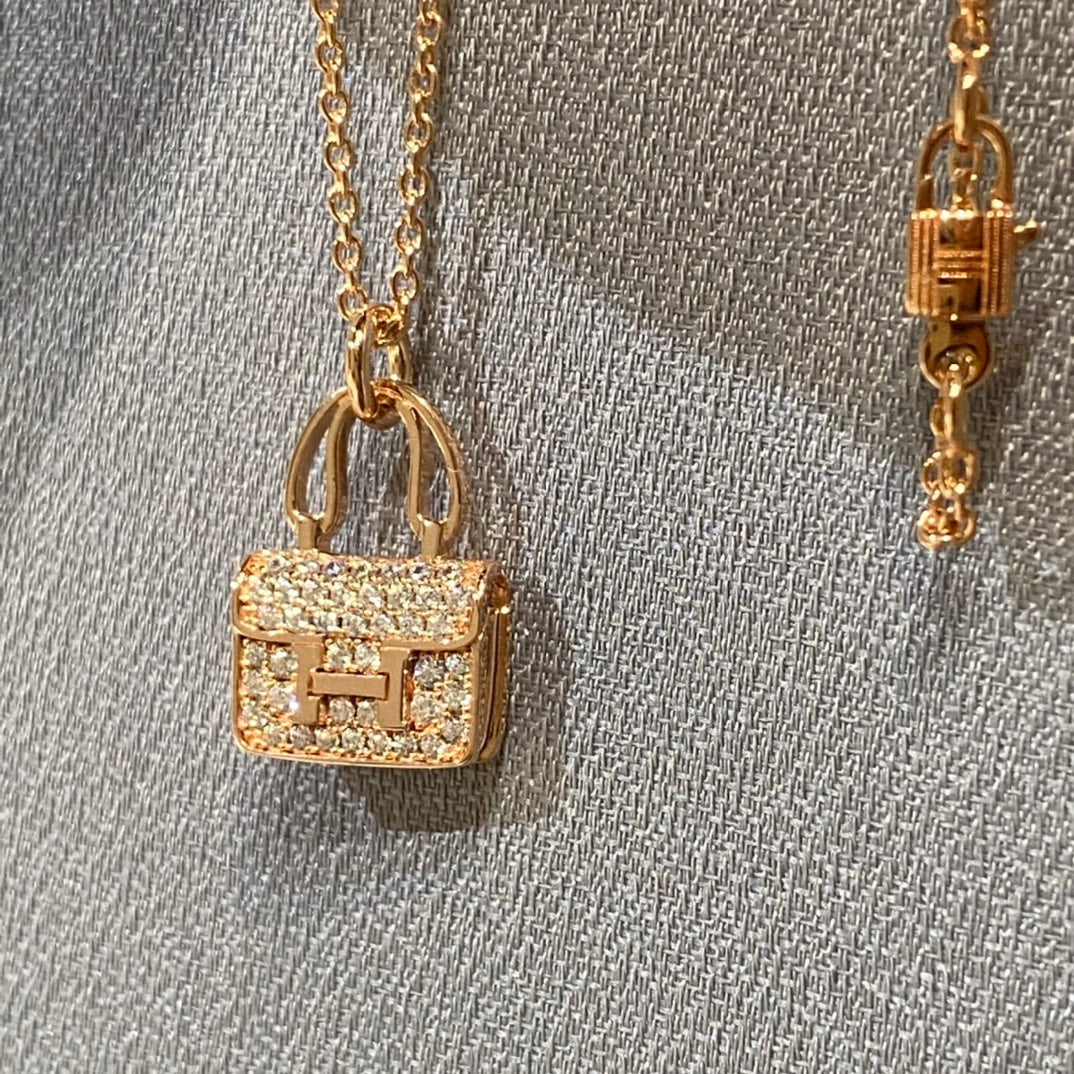 ˇGilded EraˇCONSTANCE PEDANT DIAMOND NECKLACE