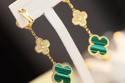 ˇGilded EraˇCLOVER EARRINGS GOLD MALACHITE DIAMOND 3 MOTIF