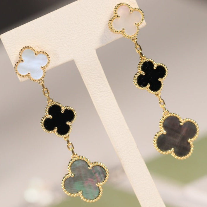 ˇGilded EraˇCLOVER EARRINGS GOLD ONYX MOP 3 MOTIF