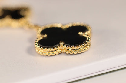 ˇGilded EraˇCLOVER EARRINGS GOLD ONYX MOP 3 MOTIF