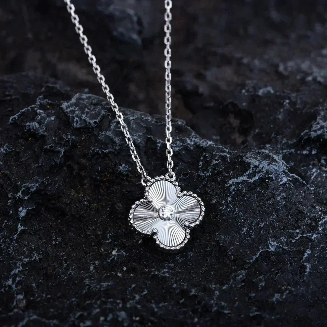 ˇGilded EraˇCLOVER  15MM DIAMOND LASER NECKLACE SILVER