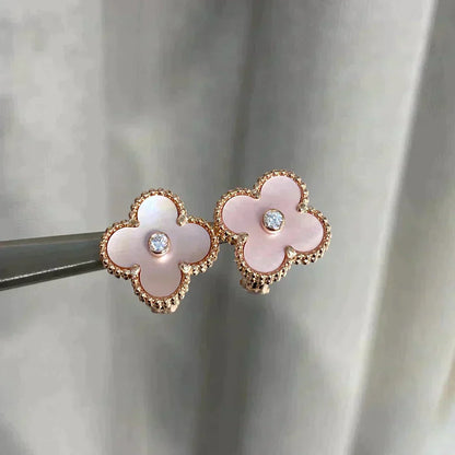 ˇGilded EraˇCLOVER MEDIUM 1 MOTIFS  PINK MOP DIAMOND EARRINGS