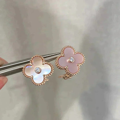 ˇGilded EraˇCLOVER MEDIUM 1 MOTIFS  PINK MOP DIAMOND EARRINGS