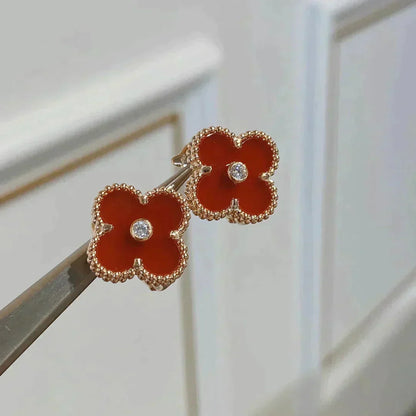 ˇGilded EraˇCLOVER MEDIUM 1 MOTIFS CARNELIAN  DIAMOND earrings