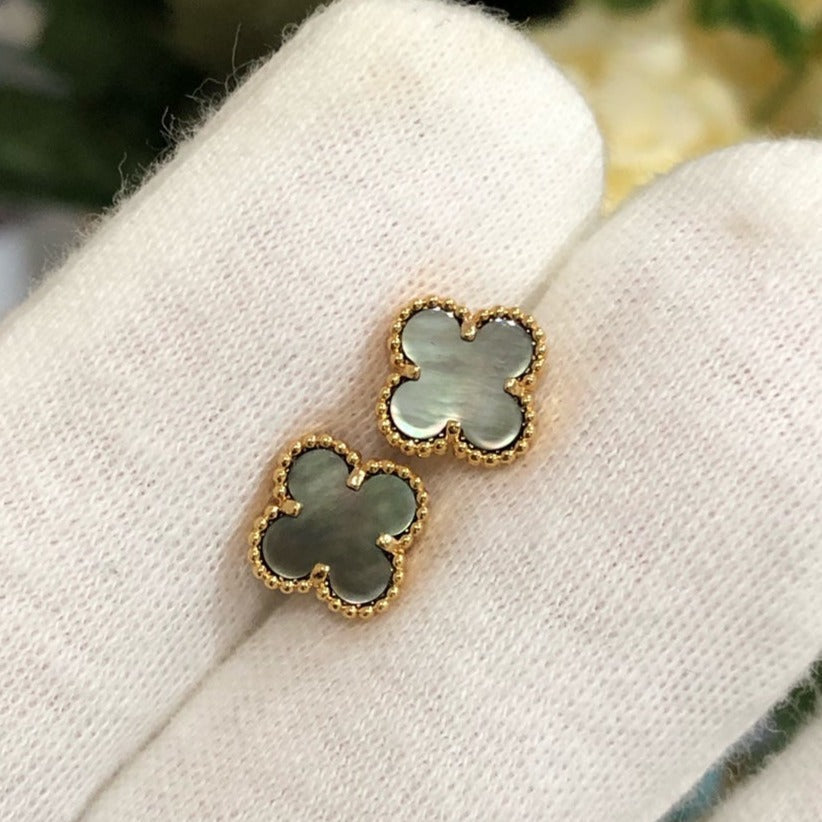 ˇGilded EraˇCLOVER MINI GOLD EARRINGS