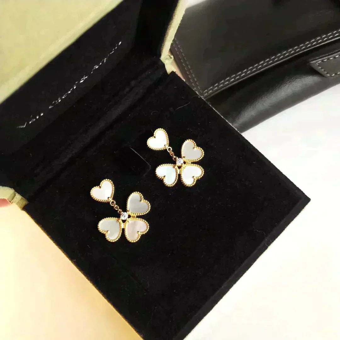ˇGilded EraˇCLOVER SWEET WHITE MOP EARRINGS