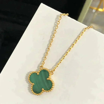 ˇGilded EraˇCLOVER 15MM MALACHITE SINGLE FLOWER  NECKLACE